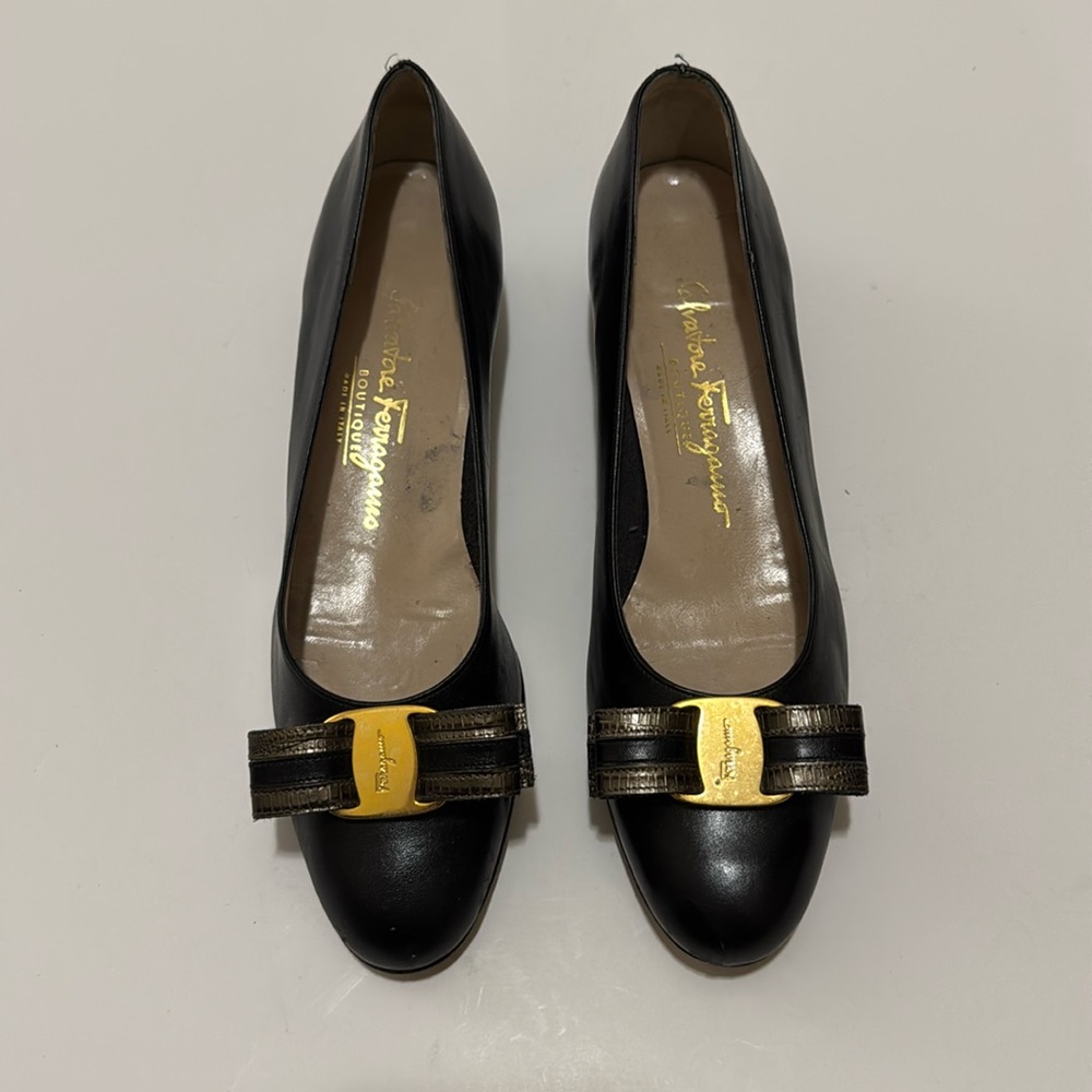 Salvatore Ferragamo Black Italian Heels. Condition- 6 out of 10